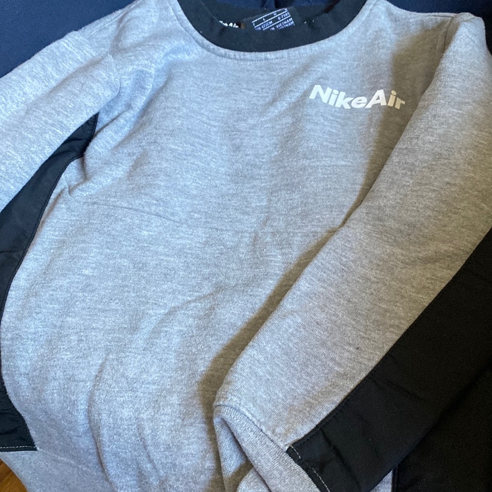 Nike crew